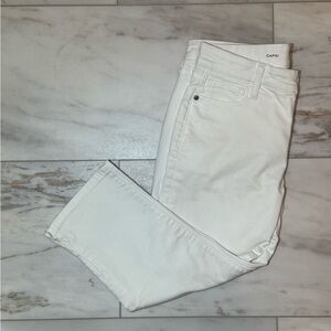 St. John’s Bay White Capri Pants Size 8